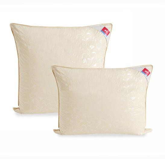 Подушка пуховая Легкие Сны КАМЕЛИЯ шампань 38х60 средняя