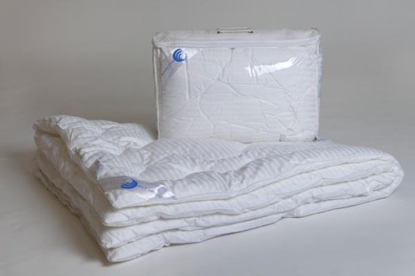 Одеяло из искусственного лебяжьего пуха стеганое Легкие Сны ЭЛИСОН 200х220 легкое