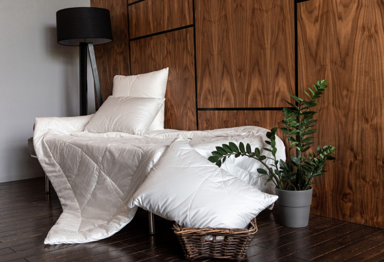 Одеяло стеганое GERMAN GRASS 64194 CAMEL WOOL GRASS 200x200 теплое