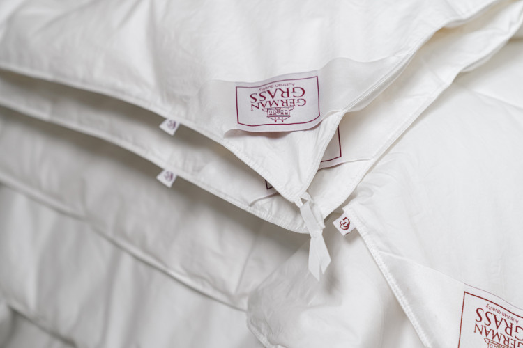 Одеяло кашемировое стеганое GERMAN GRASS ALLIANCE CASHMERE GRASS всесезонное Light 240х220