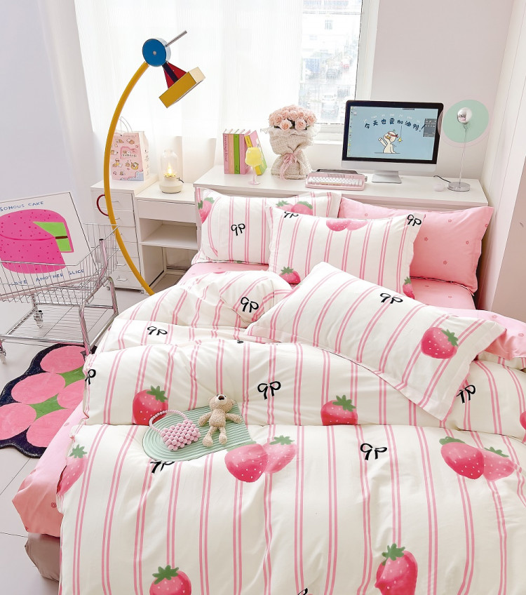 Постельное белье из твил-сатина TANGO клубнички 70х70 (2шт) 2-спальное