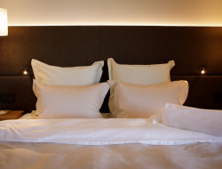 Постельное белье VON DER THANNEN TWIST WHITE AND BEIGE 50х70 (2шт) семейное