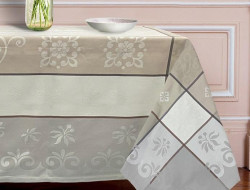 Скатерть из жаккарда TANGO VERONA 9040-10 150х240