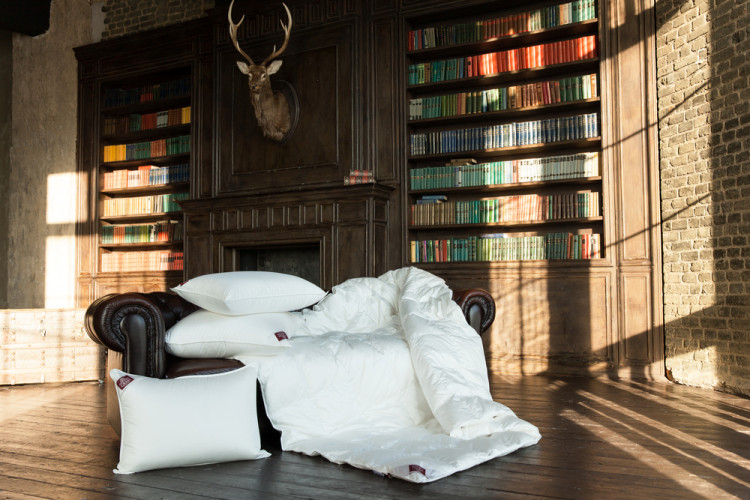 Одеяло кассетное GERMAN GRASS LUXE DOWN GRASS 200x220 всесезонное