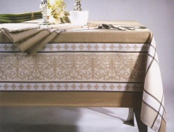Скатерть из жаккарда TANGO VERONA 9040-05 150х240