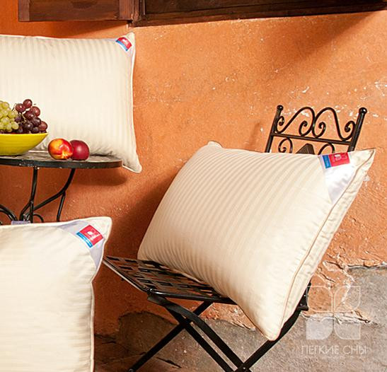 Подушка пуховая в жаккардовом сатине Легкие Сны МЕЧТА 68х68 упругая